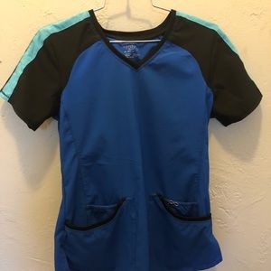 Cherokee Infinity scrub top